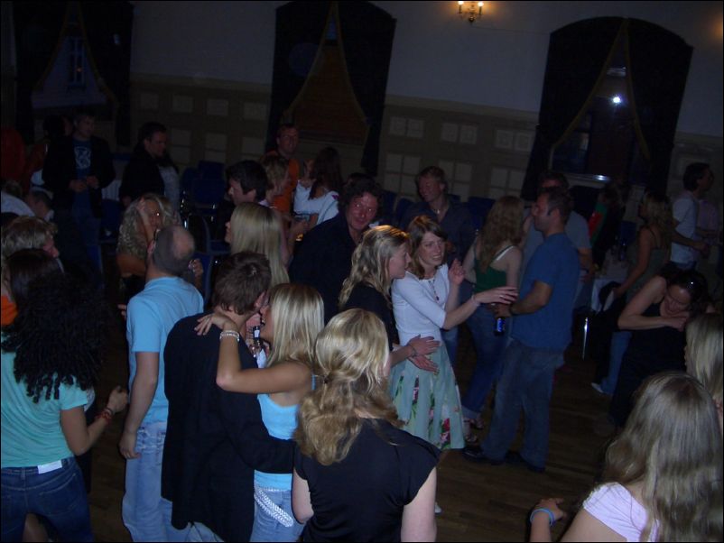 Longgone party