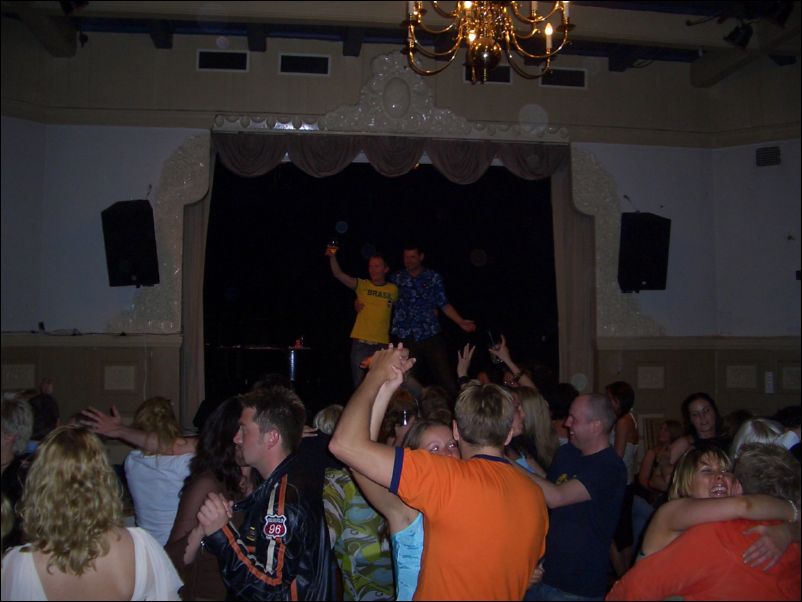 Longgone party